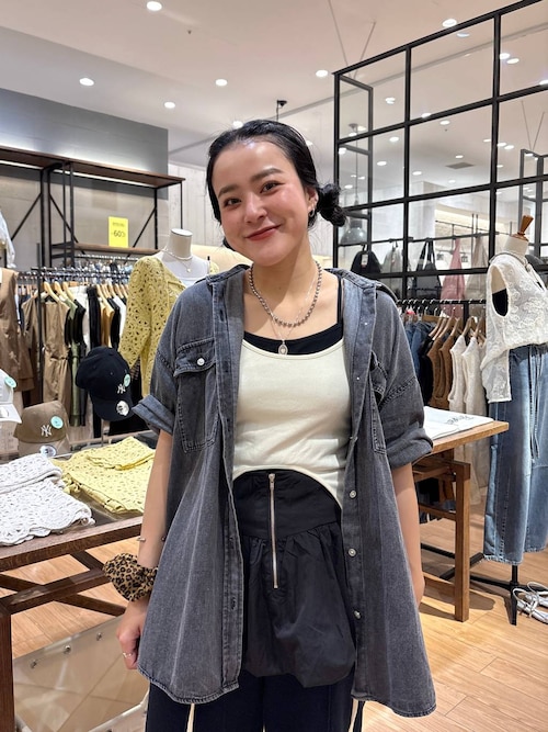 【新品未使用】Babykiy Kiyknows パッド入りキャミソール 黒 S セール】バルーンZIPキャミソール 289811（キャミソール）｜LOWRYS