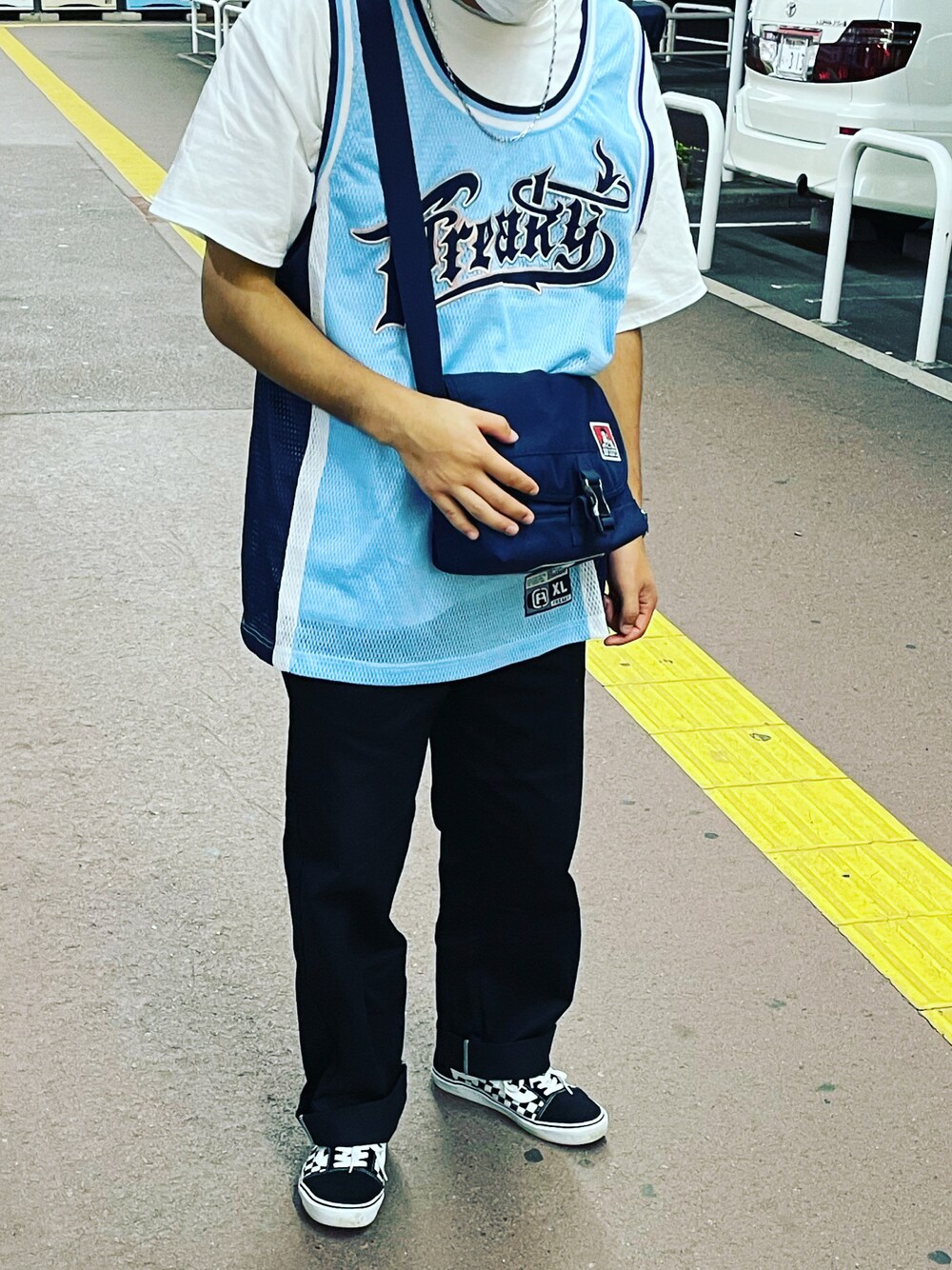 「ストーリート、#シンプル、お洒落さんとつながりたい」｜「Dickiesのアイテム（その他パンツ、ブラック系）」を使った、Shokunさん（メンズ・175cm）の秋コーディネートの1枚目の写真