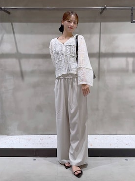 「アイテム（カーディガン/ボレロ、ホワイト系）」を使った、h a n n aさん（レディース・158cm）の秋コーディネート