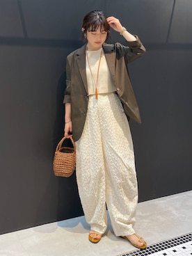 「アイテム（テーラードジャケット、グリーン系）」を使った、cl__izumiさん（レディース・153cm）の夏コーディネート