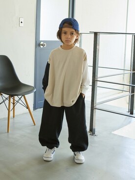 「アイテム（スウェットパンツ）」を使った、PAIRMANON STREETさん（キッズ・120cm）の冬コーディネート