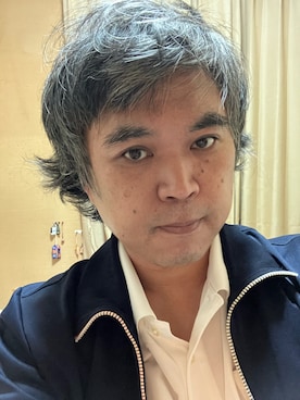 「アイテム（トップス）」を使った、貴さん先生さん（メンズ・176cm・50代）の秋コーディネート