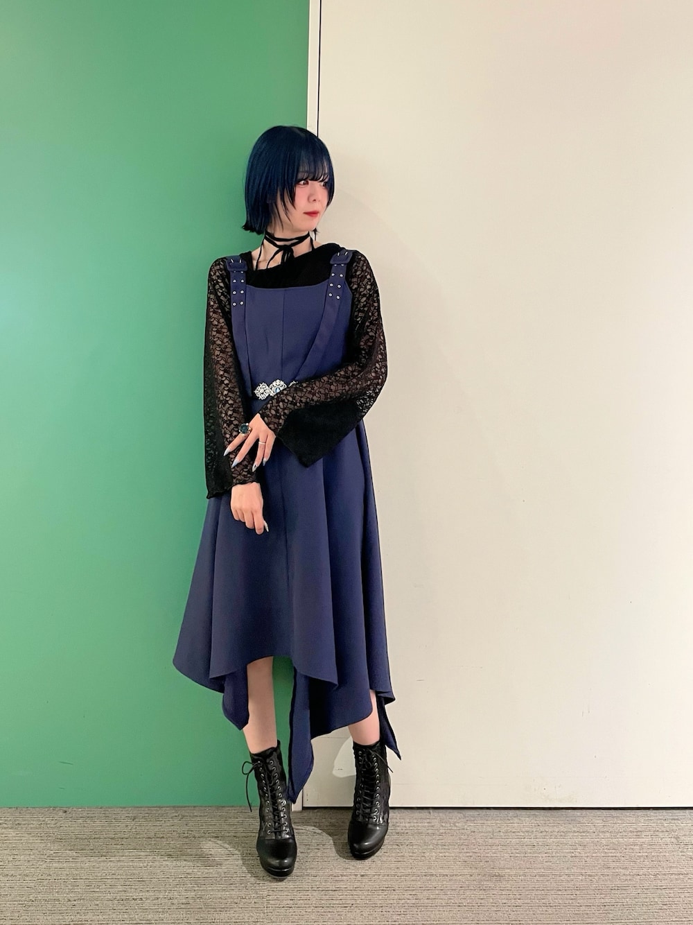 「axes femme、ワンピーススタイル、ワンピース、大人かわいい、30代コーデ、30代ファッション、30代ママ、イヘレム、ブルベ、ブルベ夏、推し活コーデ、推しカラー」｜「axes femmeのレース切替編み上げブーツ（ブーツ、ブラック系）」を使った、sach1さん（骨格ナチュラル・レディース・166cm）の春コーディネートの1枚目の写真