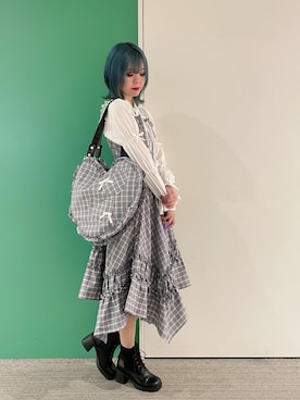 「axes femme（アクシーズファム）のチェックレースフリルビスチェ（ベスト、グレー系）」を使った、sach1さん（レディース・166cm）の春コーディネート