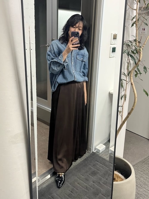 サテンバルーンスカート