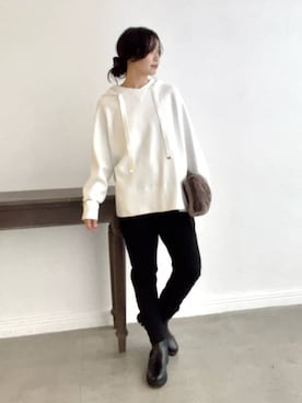 「RIVE DROITE（リヴドロワ）の【ロングシーズン活躍】スエットライクフーディニット（ニット/セーター）」を使った、rd_usui558さん（レディース・163cm）の冬コーディネート