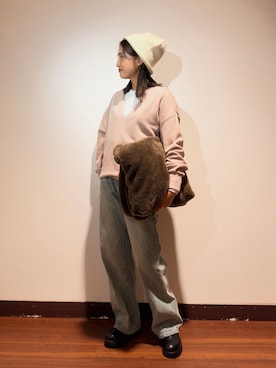 「RODE SKO（ロデスコ）の『別注』AJUGA.×RODE SKO　ボアトートバッグ（トートバッグ、グレー系）」を使った、KAMEさん（レディース・160cm）の秋コーディネート