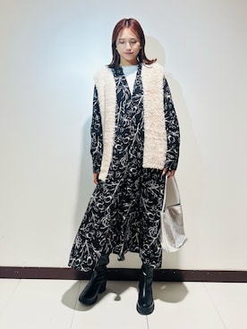 「アイテム（その他シューズ）」を使った、KAMEさん（レディース・160cm）の秋コーディネート