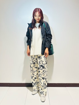 「アイテム（マウンテンパーカー）」を使った、KAMEさん（レディース・160cm）の秋コーディネート