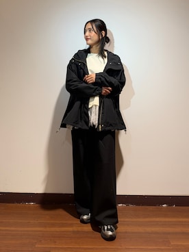 「ITEMS URBANRESEARCH（アイテムズ アーバンリサーチ）のイージーワイドストレートパンツ（その他パンツ、その他）」を使った、KAMEさん（レディース・160cm）の秋コーディネート