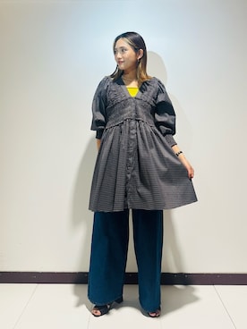 「KBF（ケイビーエフ）の『3サイズ展開』タックボタンアップデニム（デニムパンツ、ブルー系）」を使った、KAMEさん（レディース・160cm）の夏コーディネート