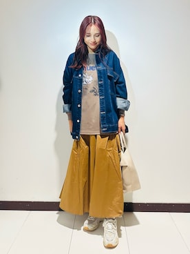 「アイテム（デニムジャケット）」を使った、KAMEさん（レディース・160cm）の秋コーディネート