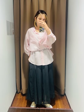 「ITEMS URBANRESEARCH（アイテムズ アーバンリサーチ）のribタンクトップ（タンクトップ、ホワイト系）」を使った、KAMEさん（レディース・160cm）の春コーディネート