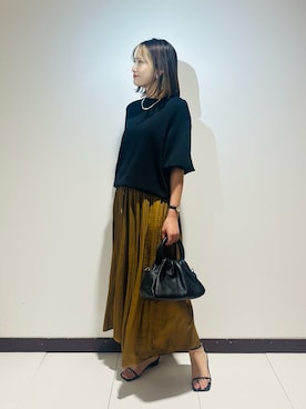 「URBAN RESEARCH（アーバンリサーチ）のレザーハンドバッグ（ハンドバッグ、ブラック系）」を使った、KAMEさん（レディース・160cm）の春コーディネート