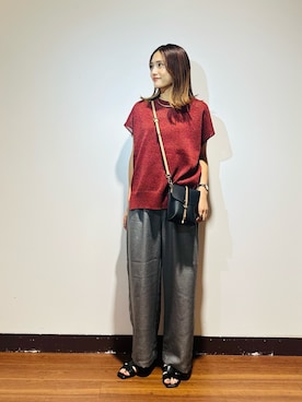 「ITEMS URBANRESEARCH（アイテムズ アーバンリサーチ）のドビーワイドパンツ（その他パンツ、グレー系）」を使った、KAMEさん（レディース・160cm）の夏コーディネート