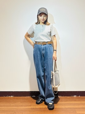 「ITEMS URBANRESEARCH（アイテムズ アーバンリサーチ）のセンタープレスデニム（デニムパンツ、ブルー系）」を使った、KAMEさん（レディース・160cm）の夏コーディネート