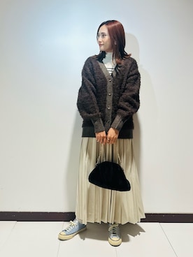 「アイテム（スカート、ベージュ系）」を使った、KAMEさん（レディース・160cm）の秋コーディネート