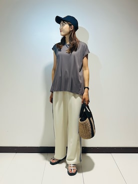 「RODE SKO（ロデスコ）のアイテム（サンダル）」を使った、KAMEさん（レディース・160cm）の秋コーディネート