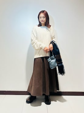 「アイテム（マフラー）」を使った、KAMEさん（レディース・160cm）の秋コーディネート