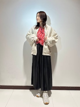 「レッド」｜「アイテム（スタジャン）」を使った、KAMEさん（レディース・160cm）の冬コーディネート