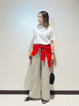 「ITEMS URBANRESEARCH（アイテムズ アーバンリサーチ）のサッカーストライプパンツ（その他パンツ、ブラック系）」を使った、KAMEさん（レディース・160cm）の夏コーディネート