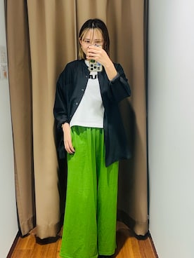 「ITEMS URBANRESEARCH（アイテムズ アーバンリサーチ）のフロッキープリントTシャツ（Tシャツ/カットソー、ホワイト系）」を使った、KAMEさん（レディース・160cm）の春コーディネート