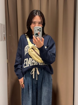 「ITEMS URBANRESEARCH（アイテムズ アーバンリサーチ）の綿麻デニムパンツ（デニムパンツ、ブルー系）」を使った、KAMEさん（レディース・160cm）の秋コーディネート