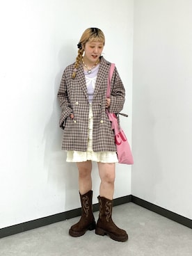 「アイテム（テーラードジャケット）」を使った、あみこさん（レディース・156cm）の秋コーディネート