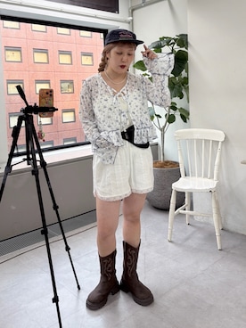 「w closet（ダブルクローゼット）のレースリボンボレロ（シャツ/ブラウス、ブルー系）」を使った、あみこさん（レディース・156cm）の夏コーディネート