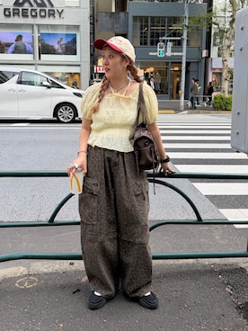 「w closet（ダブルクローゼット）の配色ロゴキャップ（キャップ、レッド系）」を使った、あみこさん（レディース・156cm）の春コーディネート
