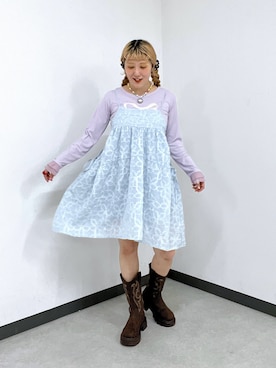 「w closet（ダブルクローゼット）のアイテム（Tシャツ/カットソー）」を使った、あみこさん（レディース・156cm）の秋コーディネート