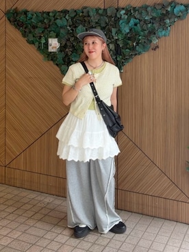 「w closet（ダブルクローゼット）の【低身長/高身長サイズあり◎】スウェットバギーパンツ（その他パンツ、グレー系）」を使った、あみこさん（レディース・156cm）の春コーディネート