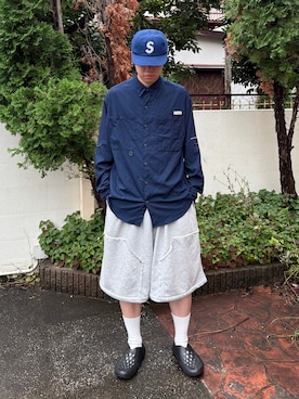 「Perushu（ペルーシュ）のダブルニーワイドハーフパンツ（その他パンツ、グレー系）」を使った、Z(ゼット) さん（メンズ・182cm）の夏コーディネート