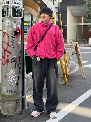 「kutir（クティール）の【新色ブラック系その他/ブルー系その他 追加】【XS~Lサイズあり】タックワイドデニムパンツ（デニムパンツ）」を使った、Z(ゼット) さん（メンズ・182cm）の冬コーディネート