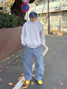 「アイテム（カーゴパンツ）」を使った、Z(ゼット) さん（メンズ・182cm・20代）の秋コーディネート