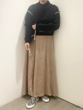 「ショート丈トップス」｜「アイテム（スリッポン）」を使った、Hitomさん（レディース・158cm）の秋コーディネート