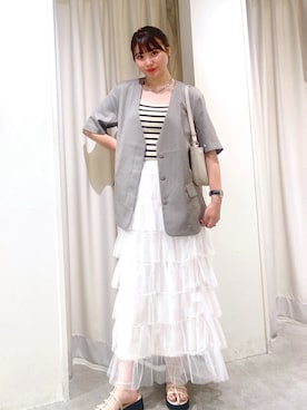 「FREE'S MART（フリーズマート）のアイテム（ノーカラージャケット）」を使った、tomoさん（レディース・161cm）の夏コーディネート