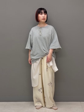 「KBF（ケイビーエフ）のアイテム（シューズ）」を使った、まこぴさん（レディース・161cm）の春コーディネート