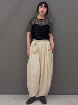 「KBF（ケイビーエフ）のアイテム（パンツ）」を使った、まこぴさん（レディース・161cm）の夏コーディネート