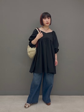 「KBF（ケイビーエフ）のタックスリーブミニワンピース（ワンピース、ブラック系）」を使った、まこぴさん（レディース・161cm）の春コーディネート