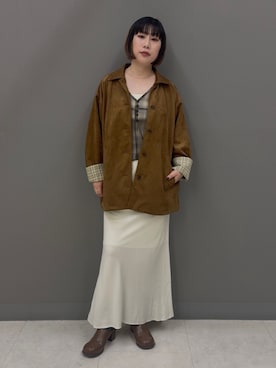 「KBF（ケイビーエフ）のアイテム」を使った、まこぴさん（レディース・161cm）の秋コーディネート