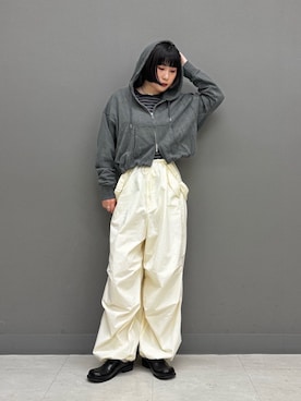 「アイテム（パーカー）」を使った、まこぴさん（レディース・161cm）の秋コーディネート