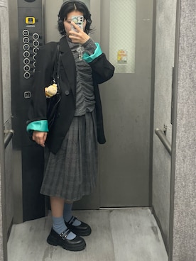 「アイテム（ローファー）」を使った、nagisaさん（レディース・162cm）の秋コーディネート