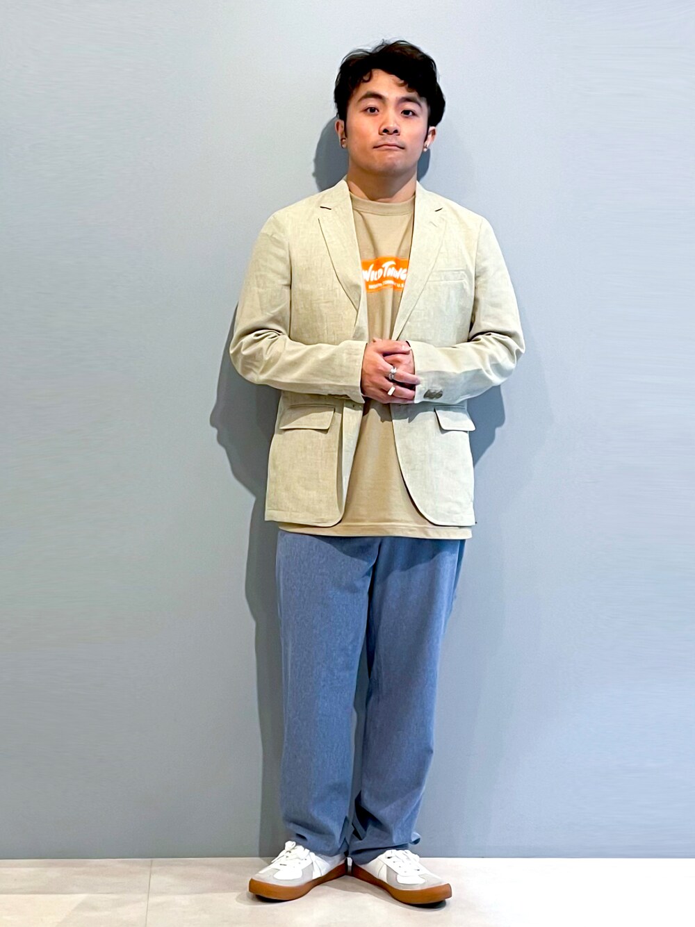 「このスタイルがお気に入り、ジャケット、ootd、休日スタイル、レイヤードスタイル、カジュアル、オトナカジュアル、ロゴT、夏コーデ、おしゃれさんと繋がりたい、いいね、save、フォローお願いします🤑、THESHOPTK」｜「THE SHOP TK の【洗える/セットアップ可】リネン混ヘザージャケット（テーラードジャケット、ベージュ系）」を使った、KAIさん（メンズ・163cm）の夏コーディネートの1枚目の写真