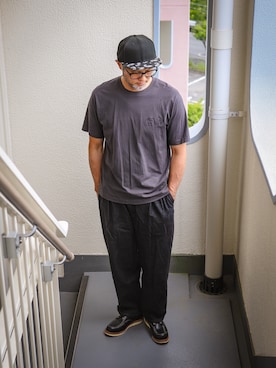 「UNIQLO（ユニクロ）のUNIQLO ジャン＝ミシェル・バスキア UT/リラックスフィッ ト size:L（Tシャツ/カットソー、グレー系）」を使った、KOHEI さん（メンズ・180cm）の夏コーディネート