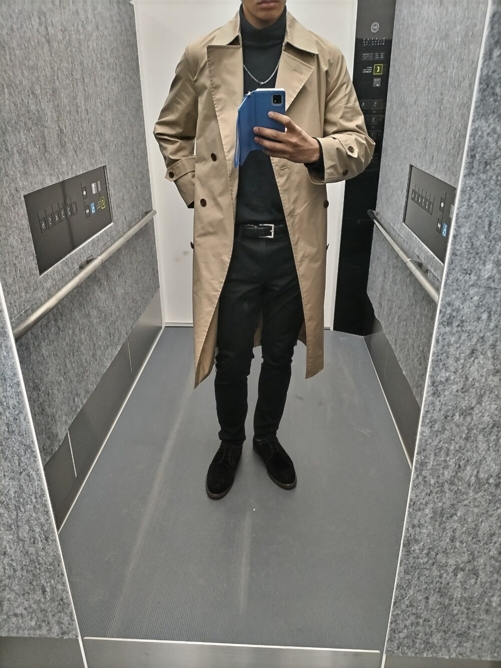「大人コーデ、冬コーデ、キレイめコーデ」｜「GUのアイテム（その他パンツ、ブラック系）」を使った、yusuke0712さん（メンズ・182cm）の冬コーディネートの1枚目の写真