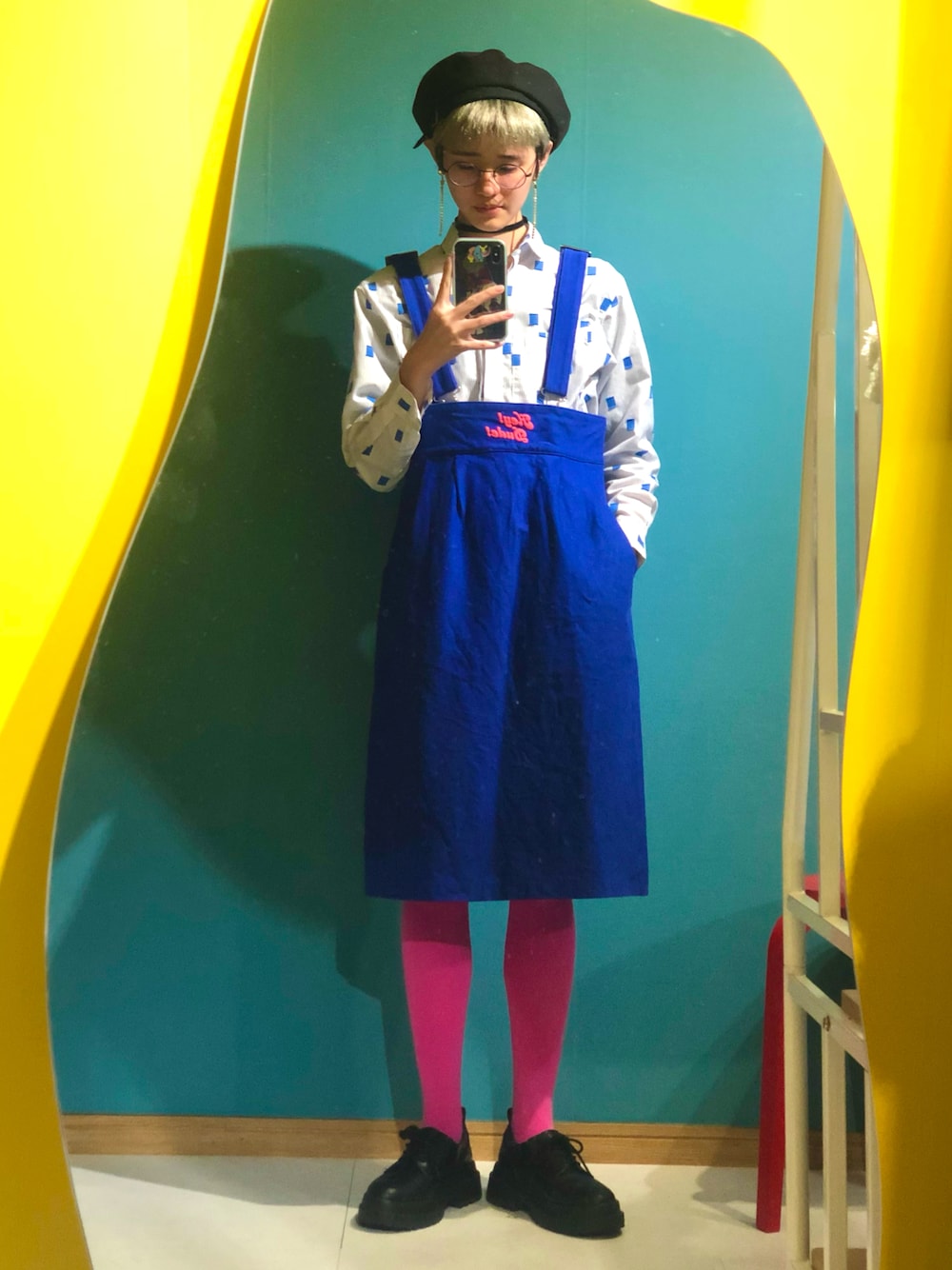 「カラーコーデ、カラータイツ、カラフル、カラフルコーデ、ジャンパースカート」｜「PAMEO POSEのアイテム（帽子、ブラック系）」を使った、yukasai0129さん（レディース・163cm）の秋コーディネートの1枚目の写真