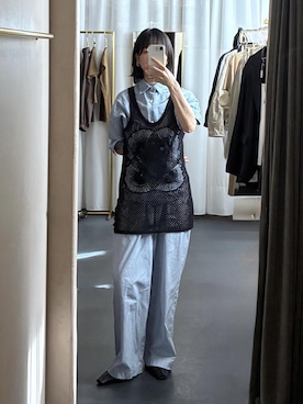 「SALON adam et rope'（サロン アダム エ ロペ）の【W S（ドゥーブル）】レザーフラットミュール（その他シューズ、ブラック系）」を使った、fukaさん（レディース・165cm）の春コーディネート
