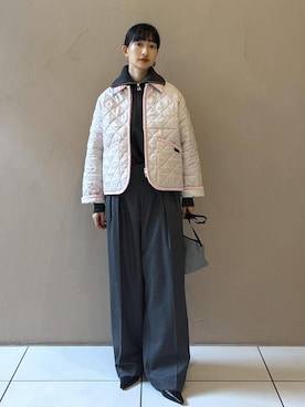 「アイテム（スラックス）」を使った、fukaさん（レディース・165cm・30代）の秋コーディネート