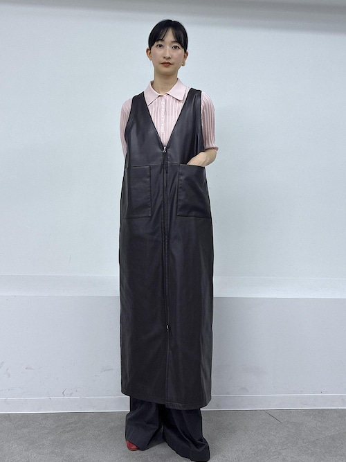 レザーライクジャンパースカート